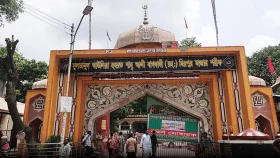 মাজার অনুসারীদের মুখ বন্ধ করতে চায় কারা ও কেন?