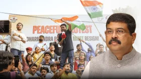 মিমস থেকে গণআন্দোলন: বদলে যাচ্ছে ভারতীয় তরুণদের প্রতিবাদের ভাষা