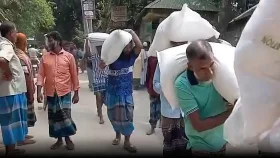 উত্তরে সার নিয়ে হাহাকার, ভাংচুর, লুট, ফসল নিয়ে উদ্বেগ