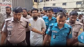 হোয়াটসঅ্যাপের &lsquo;মিটআপ&rsquo; গ্রুপ থেকে মসজিদে জমায়েত, নতুন ছকে পুরোনো নেটওয়ার্কের ছায়া