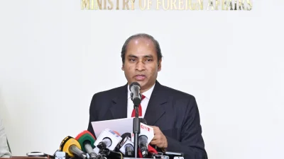 পররাষ্ট্রমন্ত্রীর ভারত সফর নিয়ে সাংবাদিকদের ব্রিফ করেন পররাষ্ট্র মন্ত্রণালয়ের জনকূটনীতি অনুবিভাগের মহাপরিচালক এস. এম. মাহবুবুল আলম 