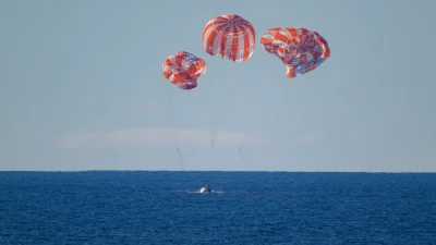দশ দিনের মিশন শেষে পৃথিবীতে ফিরেছে আর্টেমিস ২-এর ওরিয়ন ক্যাপসুল।