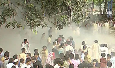 ২০০১ সালের পহেলা বৈশাখে রমনা বটমূলে ছায়ানটের সাংস্কৃতিক অনুষ্ঠানে বোমা হামলা চালায় হরকতুল জিহাদ।