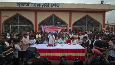 গত ১৪ মে শাহ আলী বোগদাদীর (রহ.) মাজারে হামলার প্রতিবাদে ১৭ই মে মাজার চত্বরে আয়োজিত ভক্ত-আশেকানদের প্রতিবাদ সমাবেশ।