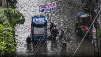 আগামী দিনের চ্যালেঞ্জ মোকাবিলার জন্য আমাদের এখন &lsquo;কংক্রিটের শহর&rsquo; নয়, বরং &lsquo;স্পঞ্জ সিটি&rsquo;-এর ধারণা নিয়ে ভাবতে হবে। ছবি: সাজ্জাদ হোসেন