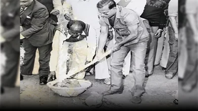 রাজনৈতিক তত্ত্ব অনুযায়ী, এমন দলগুলো দ্রুত জনপ্রিয় হয়। কারণ, তারা সমাজের বিভিন্ন স্বার্থগোষ্ঠীকে এক ছাতার নিচে আনে।