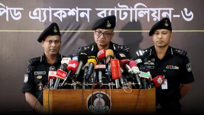  র&zwnj;্যাবের মহাপরিচালক আহসান হাবীব পলাশ। 