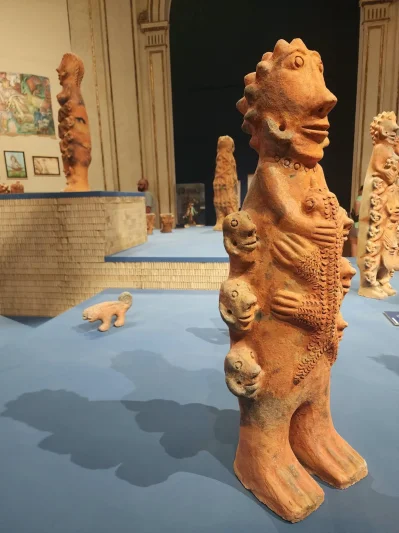 বিয়েনালে শিল্প প্রদর্শনীর একাংশ