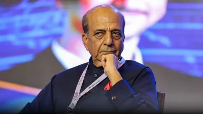 ভারতের হাইকমিশনার দীনেশ ত্রিবেদী জানান, ক্ষমতাচ্যুত হওয়ার পর শেখ হাসিনা যখন বাংলাদেশ ছেড়ে যান, তখন ভারত সেই পরিস্থিতির জন্য প্রস্তুত ছিলো না।